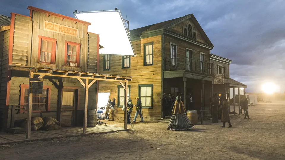 Monsters of God · TNT, on set